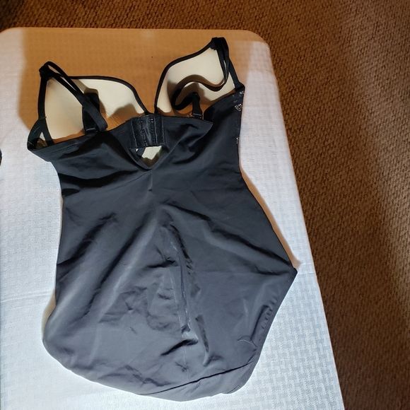 Maidenform Body Bra *NwoT* - Picture 2 of 6